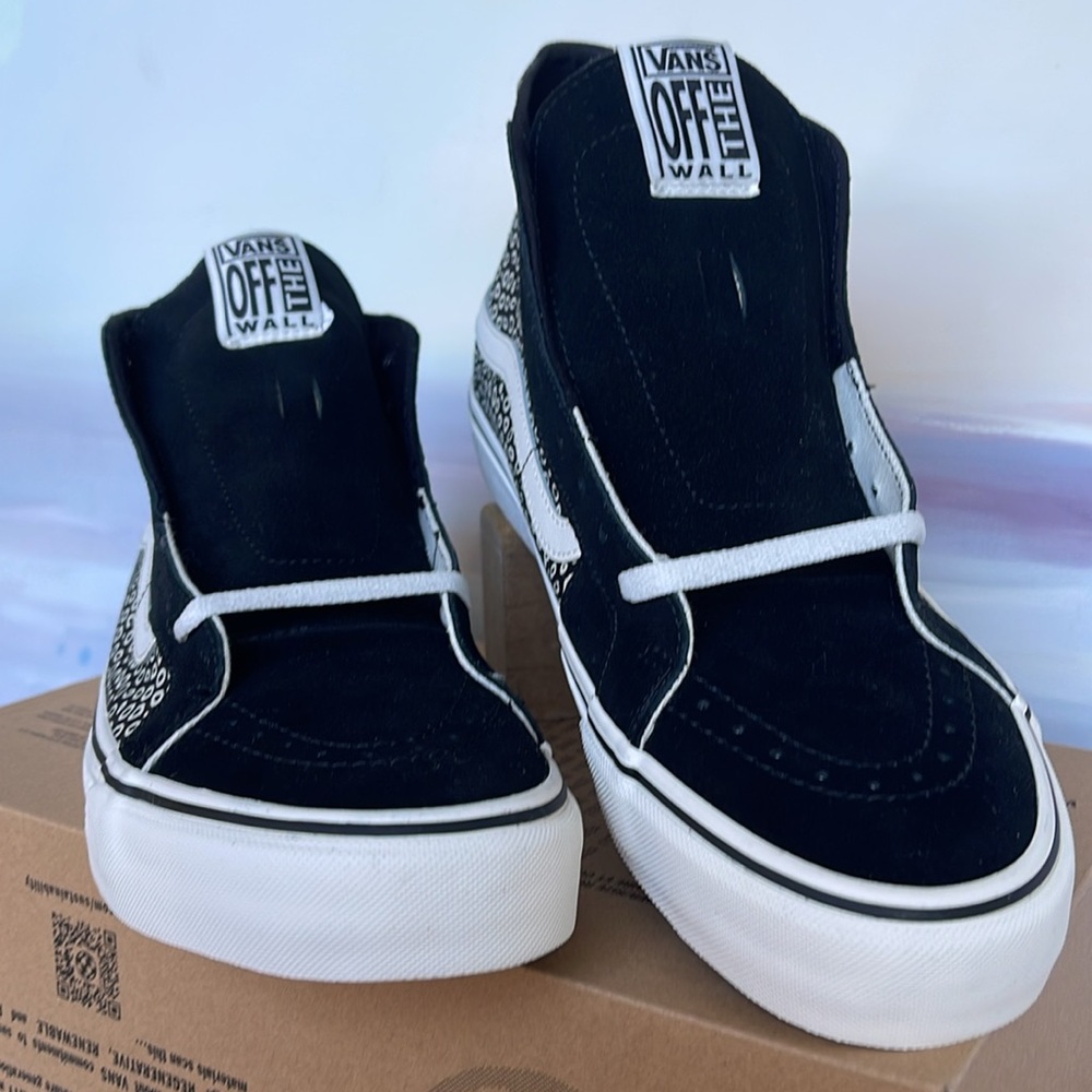 Vans Men’s Sk8-Hi 38 Deco
Sting Ray Black/Vintage White 
VN0A4BX64WM
Sneakers - Picture 7 of 16